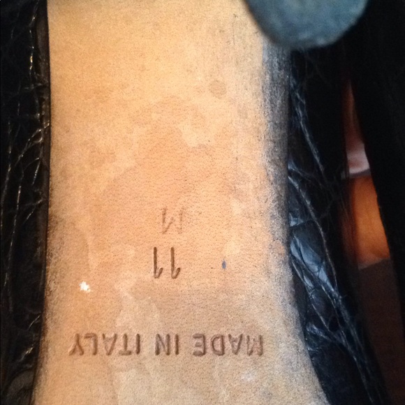 Michael Kors Crocodile Pumps - Picture 4 of 5